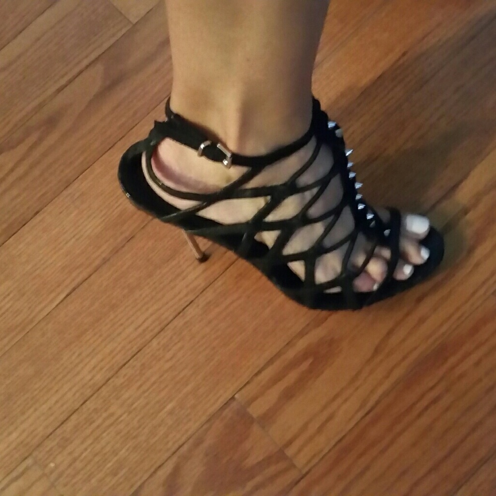 'B'  Brian Atwood heels